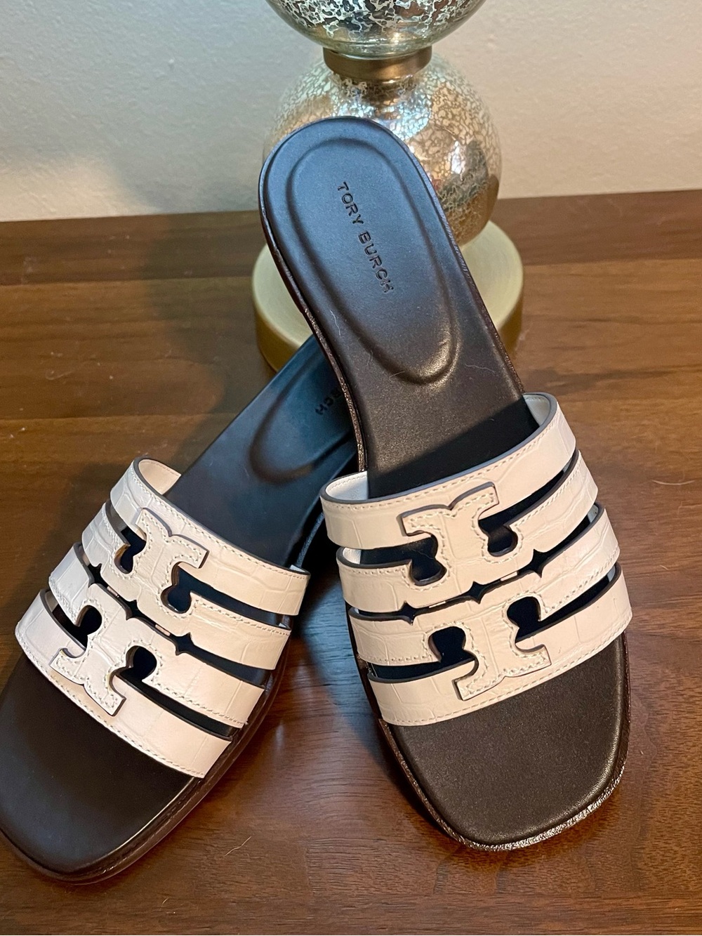 NWT Tory Burch Ines Cage Slide Sandals/Gardenia-Cocoa - Size 7